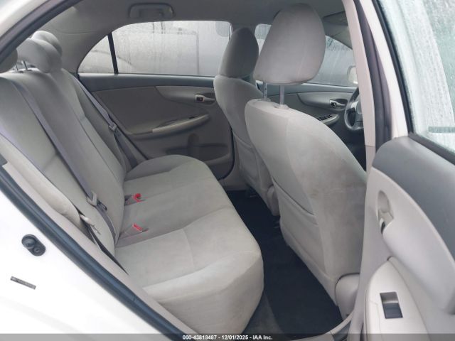 Toyota Corolla Le Image 14