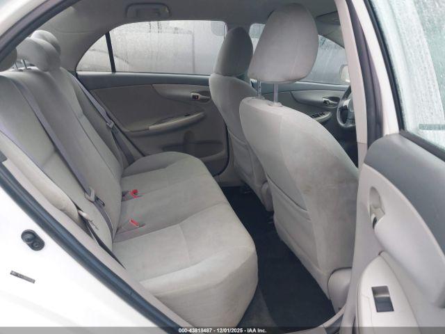 Toyota Corolla Le Image 14