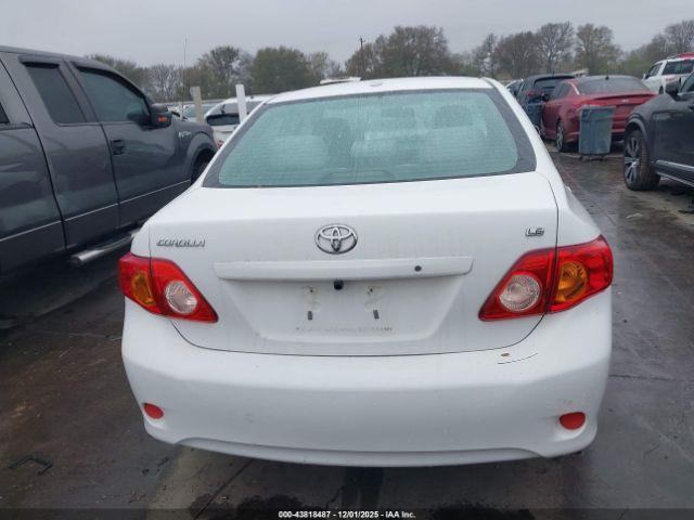 Toyota Corolla Le Image 12