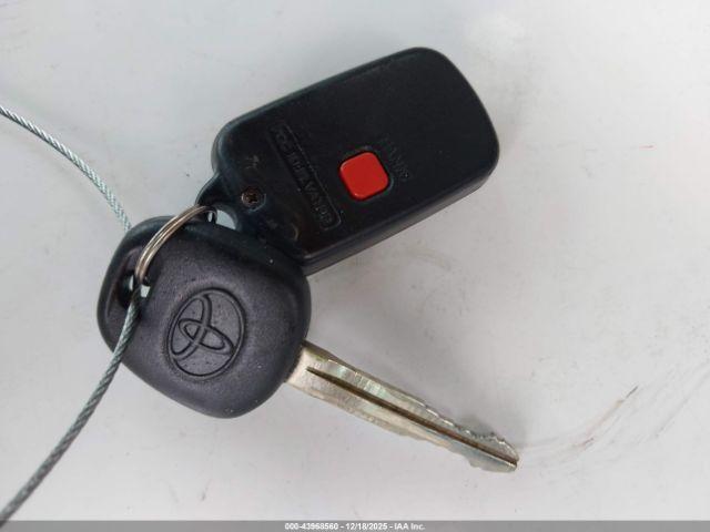 Toyota Camry Image 9