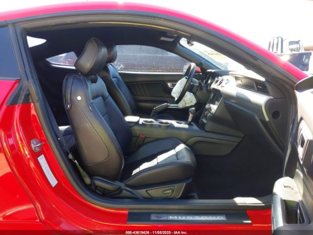 Ford Mustang Ecoboost Premium Fastback Image 6