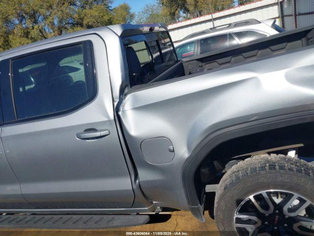 GMC Sierra 1500 4wd  Short Box At4 Image 5