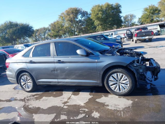 Volkswagen Jetta Image 9