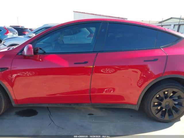 Tesla Model Y Image 7