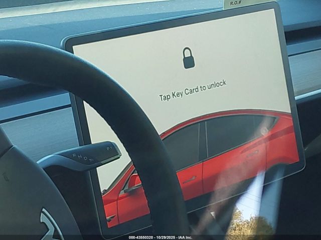 Tesla Model Y Image 4