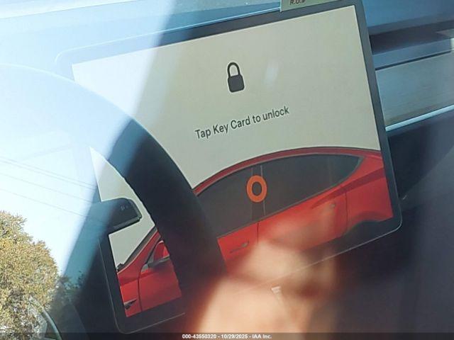 Tesla Model Y Image 10