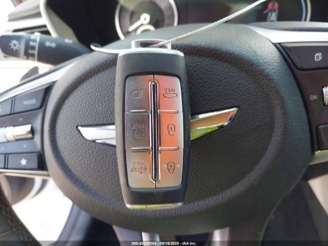 Genesis G70 2.0t Rwd Image 14