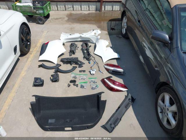 Genesis G70 2.0t Rwd Image 12