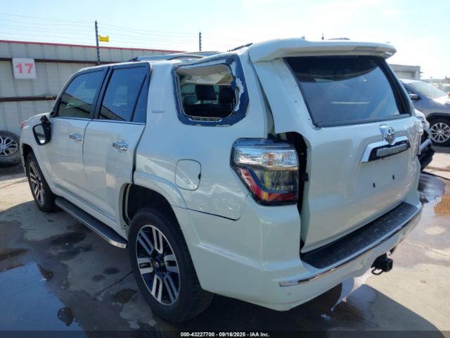 Toyota 4Runner Limited Image 12