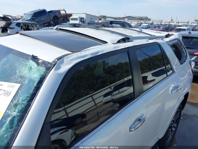 Toyota 4Runner Limited Image 10