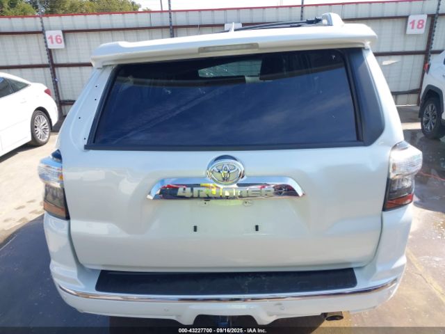 Toyota 4Runner Limited Image 4