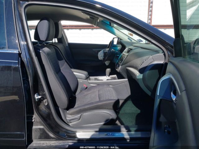 Nissan Altima 2.5 Sv Image 6