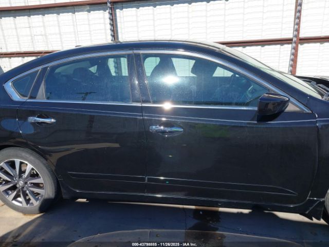 Nissan Altima 2.5 Sv Image 3