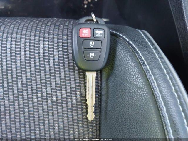 Toyota Corolla S Plus Image 5