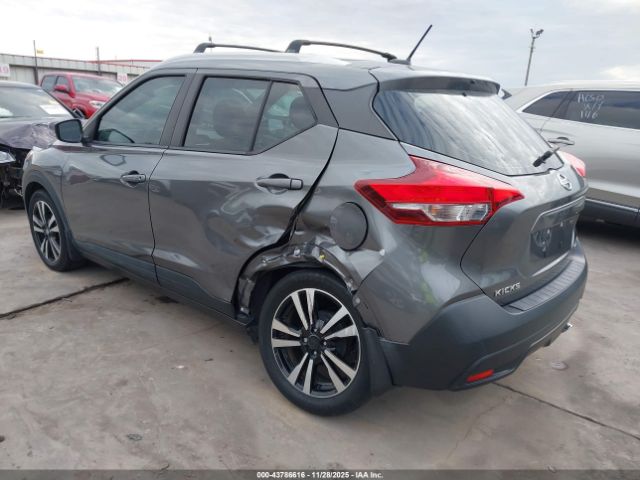 Nissan Kicks Sv Image 6