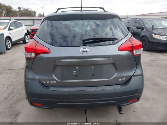 Nissan Kicks Sv Image 15