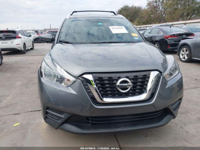 Nissan Kicks Sv Image 18