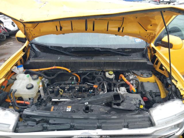 Ford Maverick Lariat Image 8