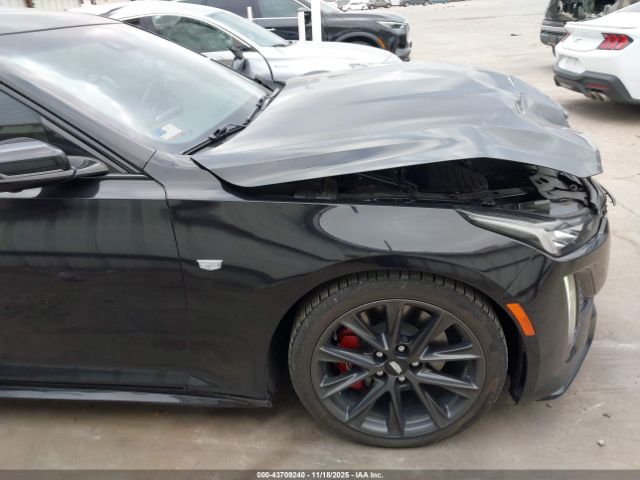 Cadillac CT5 Sport Image 16