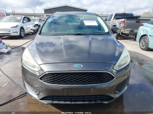 Ford Focus Se Image 16