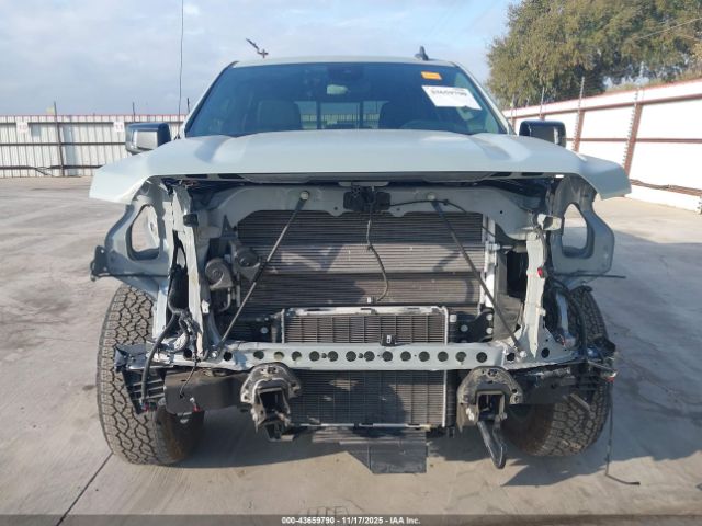 GMC Sierra 1500 4wd  Short Box Elevation With 3sb Image 14