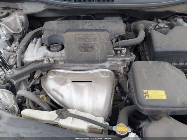 Toyota Camry L Image 8