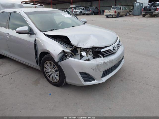 Toyota Camry L Image 13