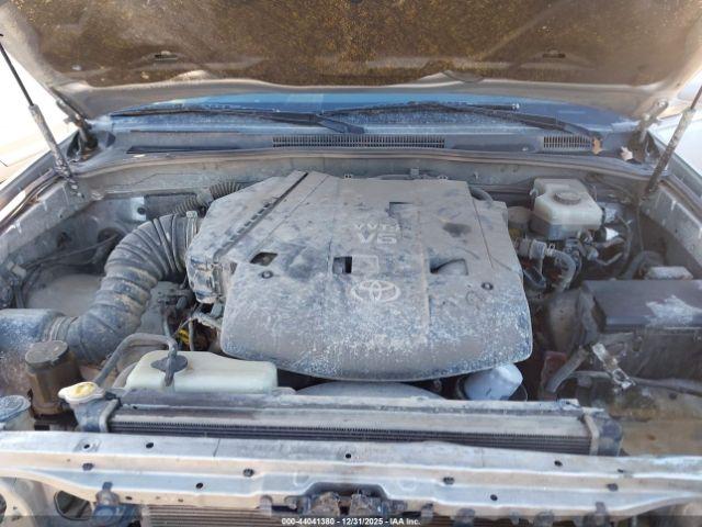 Toyota 4Runner Limited V6 Image 6
