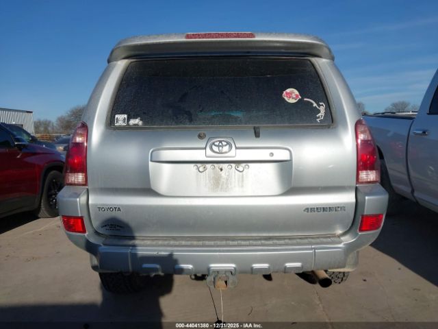Toyota 4Runner Limited V6 Image 14