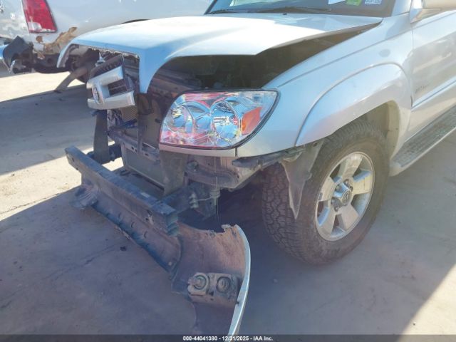 Toyota 4Runner Limited V6 Image 13