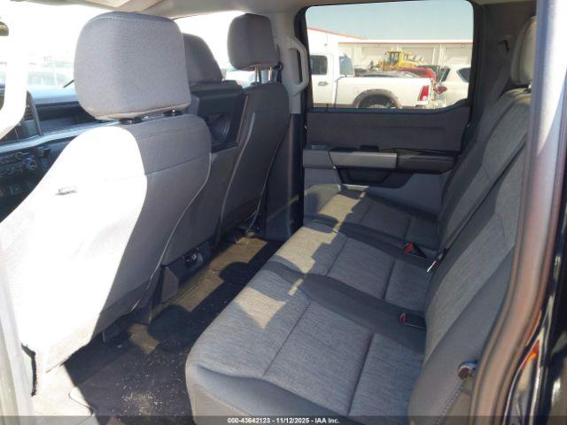 Ford F-250 Xl Image 5