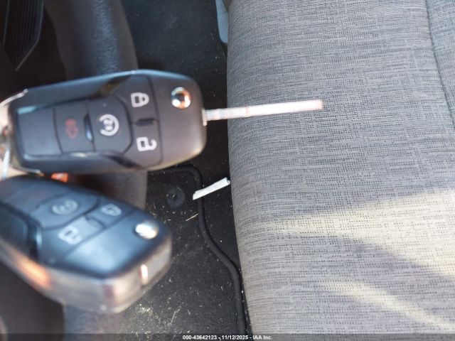 Ford F-250 Xl Image 14