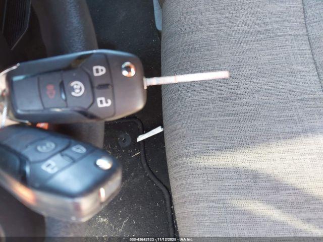 Ford F-250 Xl Image 14