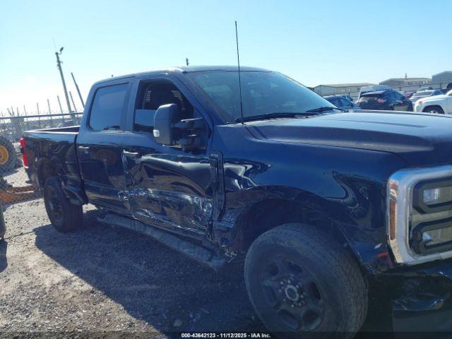 Ford F-250 Xl Image 2