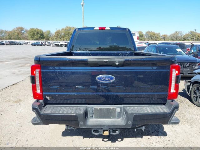 Ford F-250 Xl Image 7