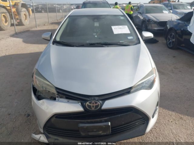 Toyota Corolla Le Image 8