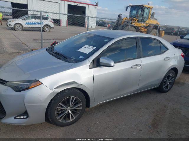 Toyota Corolla Le Image 4