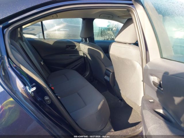 Toyota Corolla Le Image 13