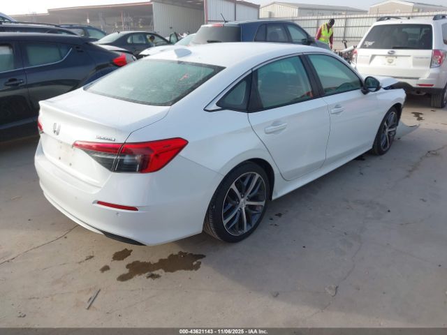 Honda Civic Touring Image 3