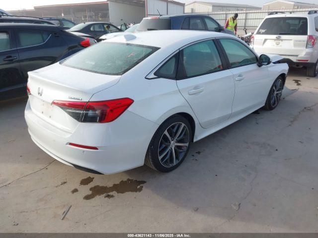 Honda Civic Touring Image 3