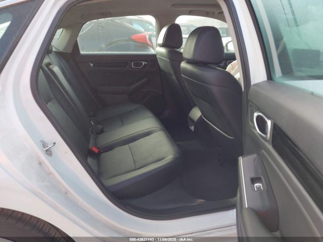 Honda Civic Touring Image 13