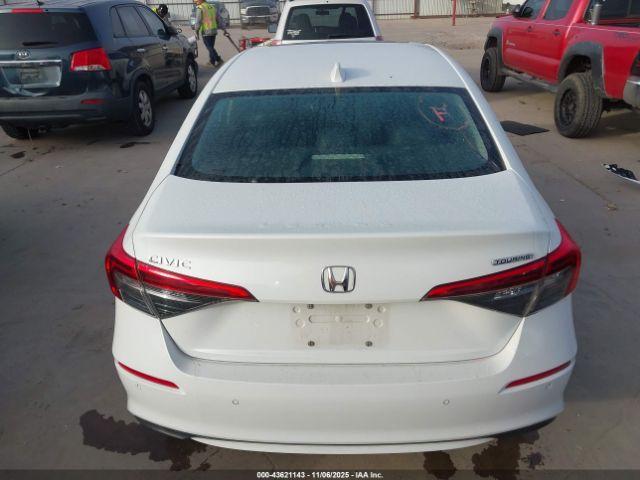 Honda Civic Touring Image 4