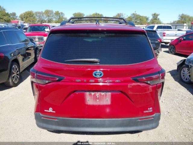 Toyota Sienna Le Image 13