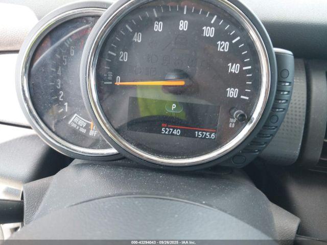 MINI Hardtop Cooper Image 8