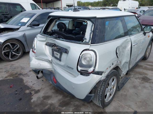 MINI Hardtop Cooper Image 12