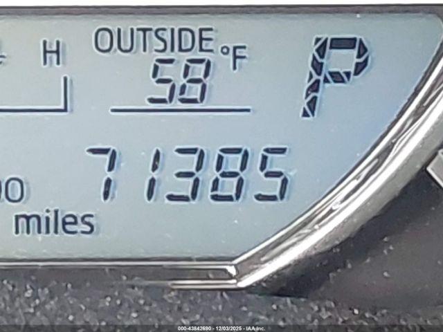 Toyota Corolla Le Eco Plus Image 13