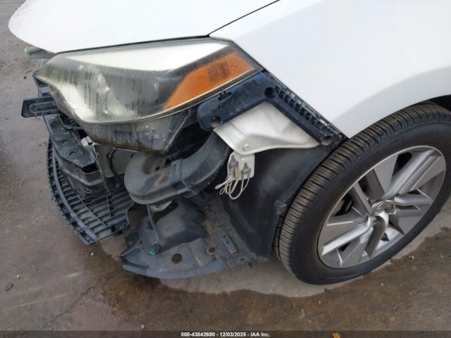 Toyota Corolla Le Eco Plus Image 14