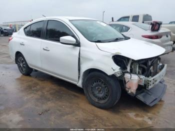  Salvage Nissan Versa