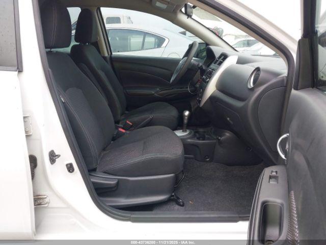 Nissan Versa 1.6 Sv Image 9