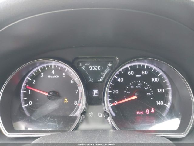 Nissan Versa 1.6 Sv Image 11